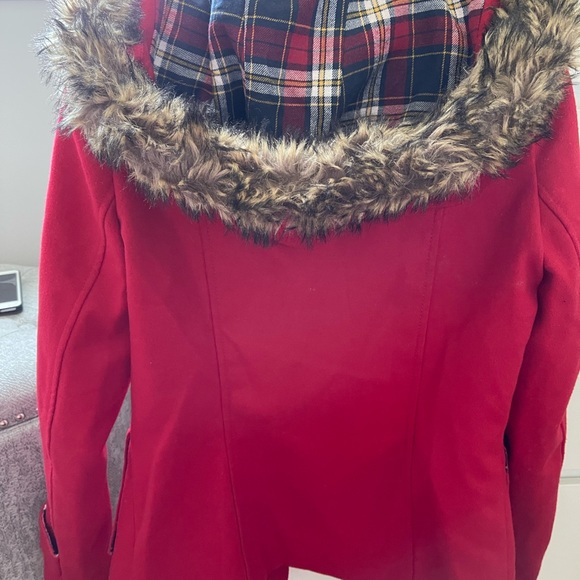 ❌❌ SOLD❌ Red coat❌❌ - Picture 2 of 8